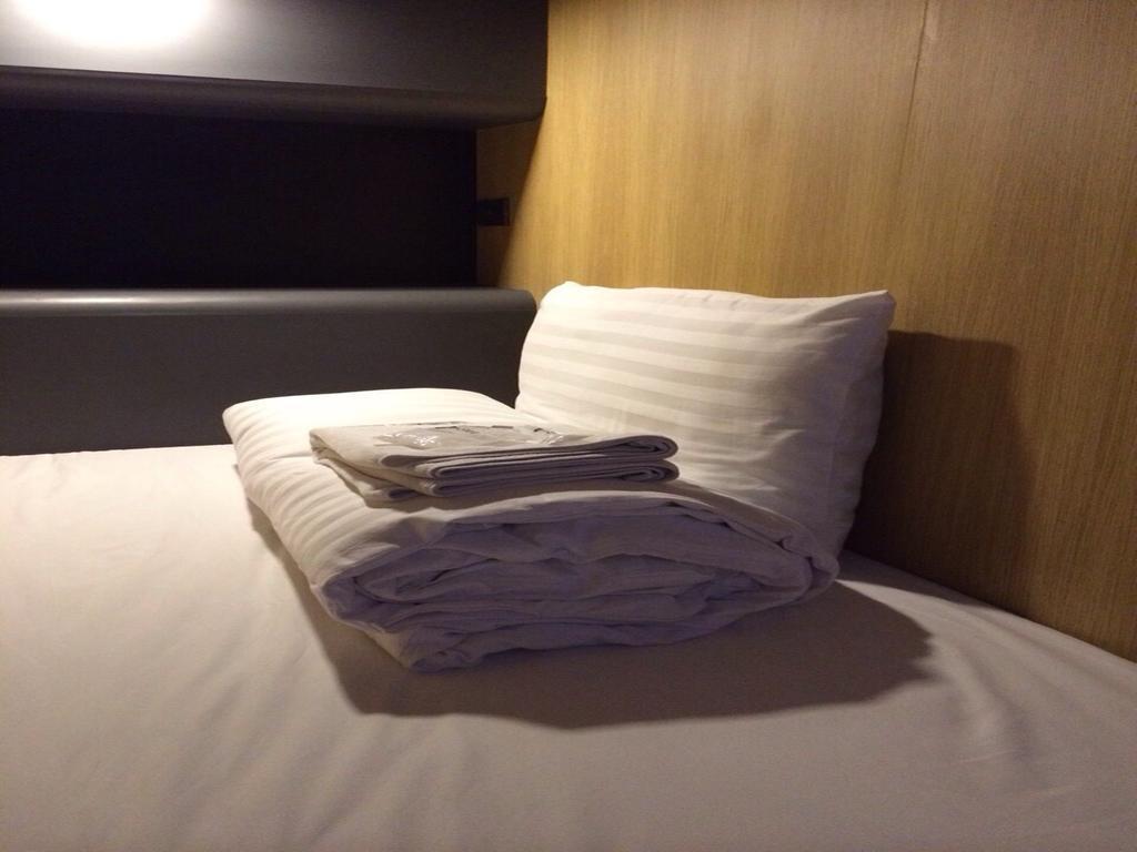 Mybed Ratchada Hotel Banguecoque Exterior foto